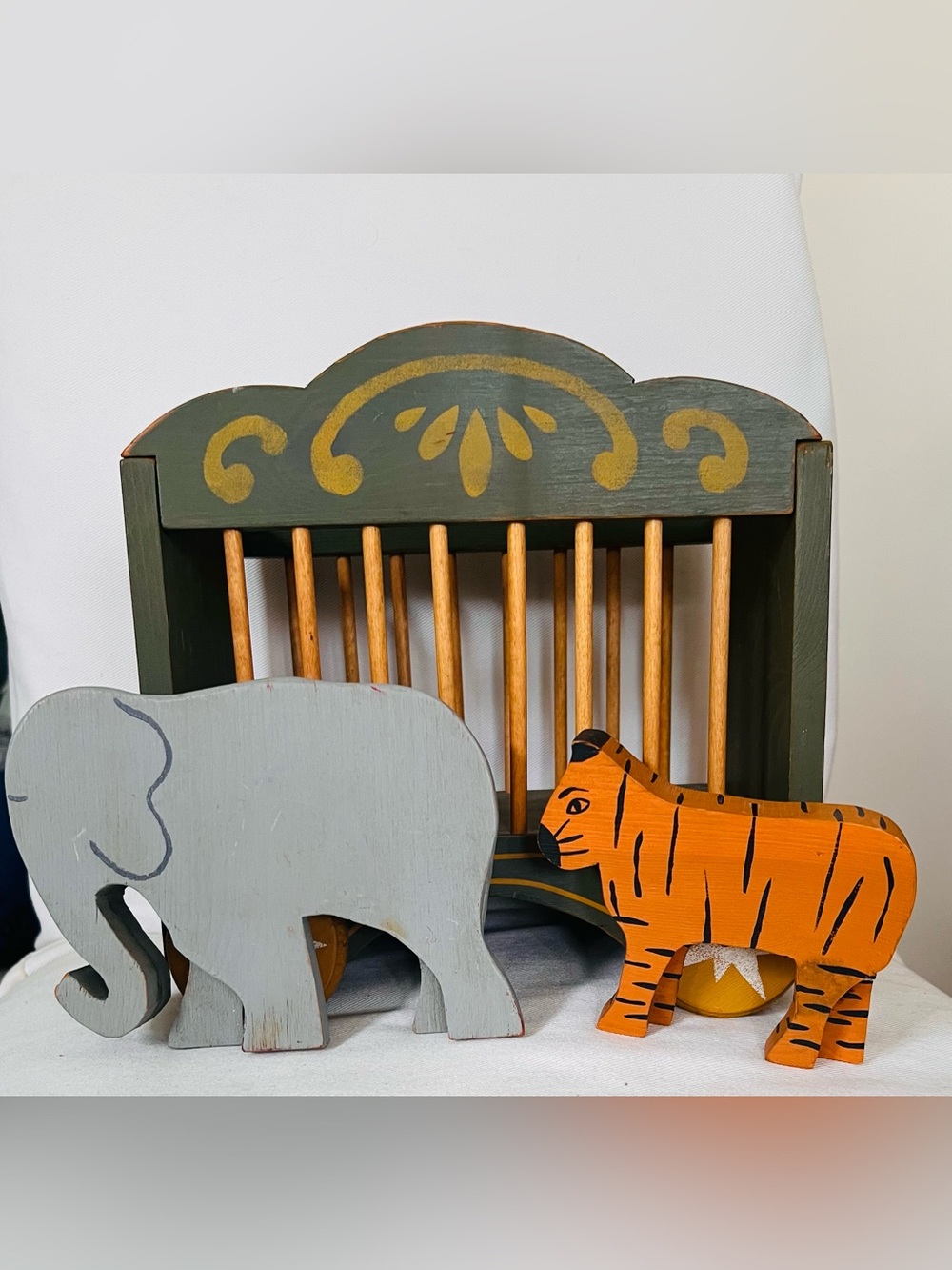 Vintage 3 Piece Set: Wolf Creek Folk Art Wood Circus Wagon, Tiger, Elephant